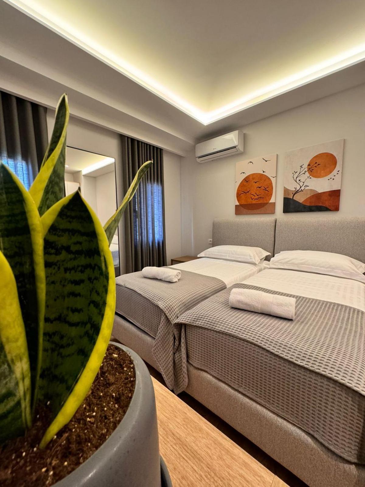 Izi Boutique Apartment Tiranë Ngoại thất bức ảnh