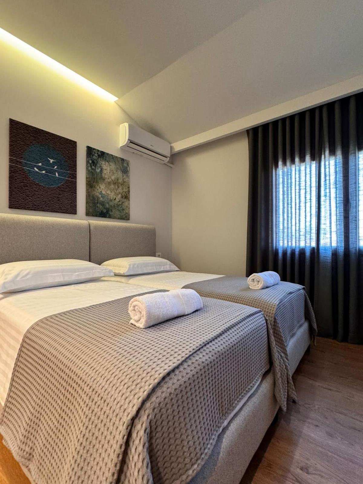 Izi Boutique Apartment Tiranë Ngoại thất bức ảnh