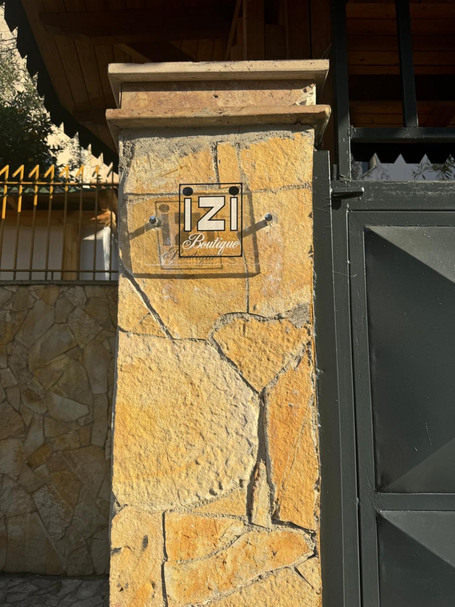 Izi Boutique Apartment Tiranë Ngoại thất bức ảnh